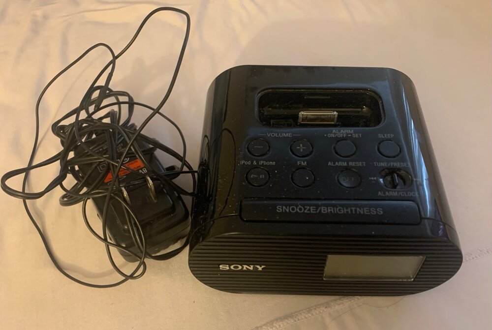 Sony ICF-C05IP Audio Dock Clock Radio iPhone/iPod Black AC Power Adapter30-Pin